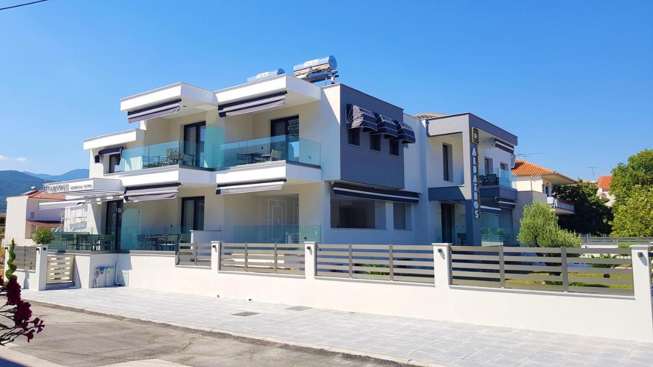 Albatros Luxury Suites Неа-Врасна Екстер'єр фото