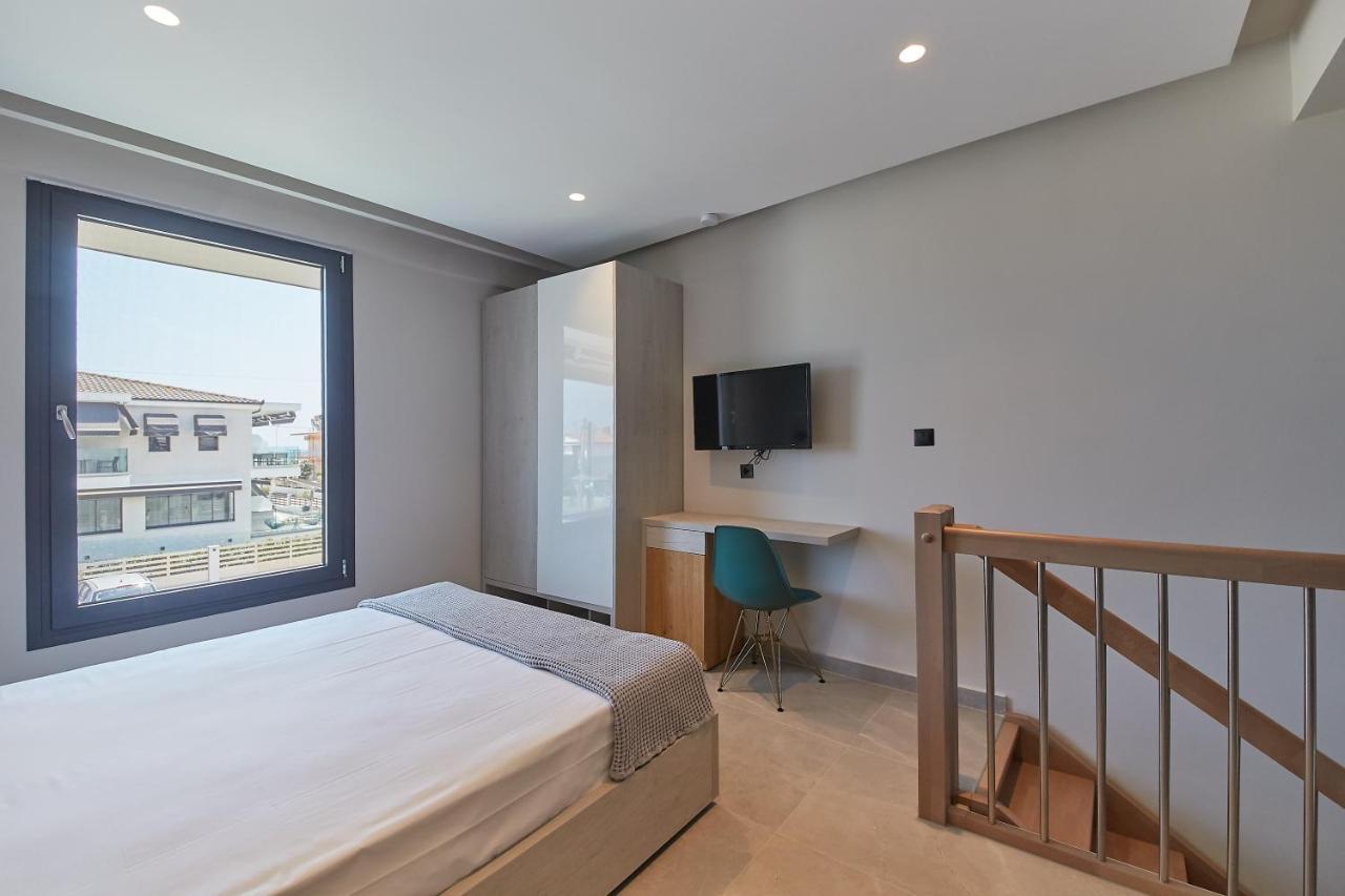 Albatros Luxury Suites Неа-Врасна Екстер'єр фото