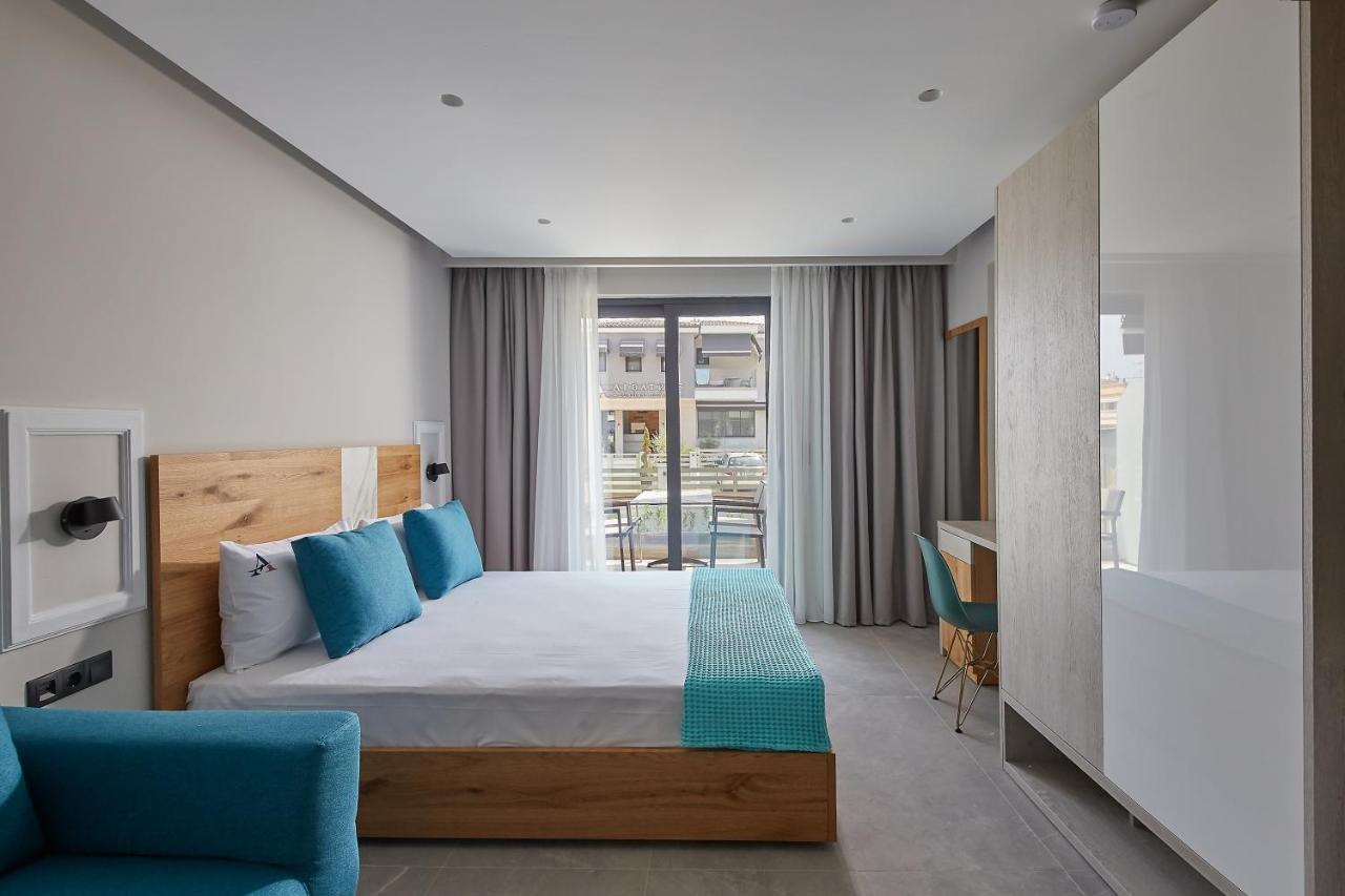 Albatros Luxury Suites Неа-Врасна Екстер'єр фото