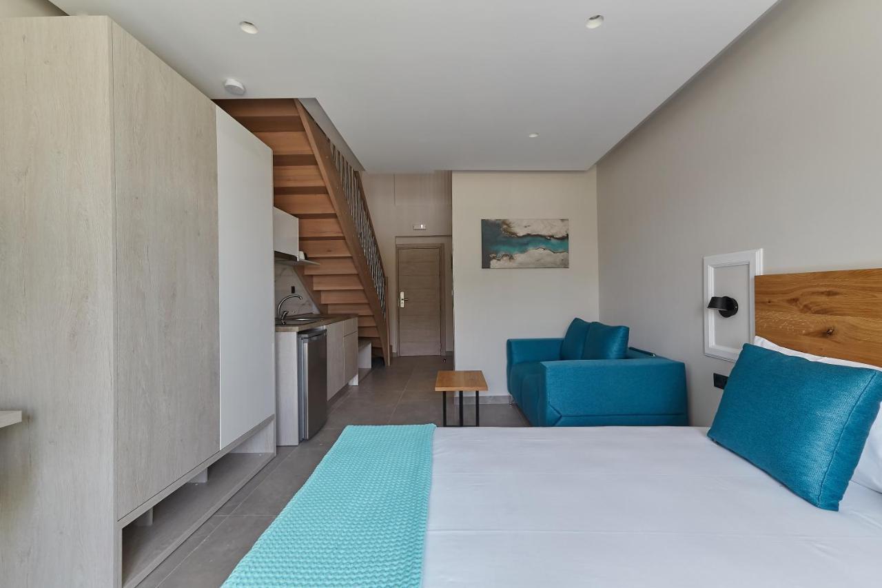Albatros Luxury Suites Неа-Врасна Екстер'єр фото